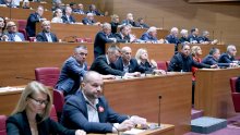 Oporba kritizira 800 eura minimalca: 'Radnici nam otišli u inozemstvo'