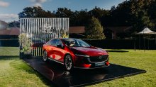 Nova Mazda6e je stigla: Moderan električni hatchback elegantne kabine i sjajnog osjećaja za volanom