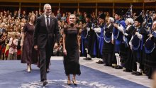 Kraljica Letizia nadmašila samu sebe u prozirnoj crnoj haljini