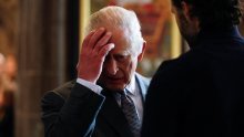 Sve zbog mlađeg brata: Tijekom službenog posjeta kralja Charlesa napao prosvjednik