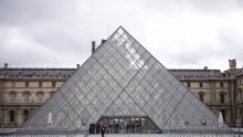 Pritvorena žena zbog sumnje da je sudjelovala u krađi u Louvreu