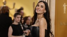 Demi Moore otkrila zašto se tako grčevito drži svoje duge kose