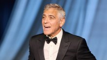 George Clooney ne skriva oduševljenje mlađom glumicom
