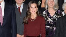 Svi su očekivali još jednu haljinu, a kraljica Letizia iznenadila je modnim izborom