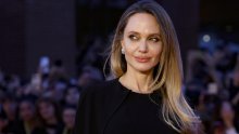 Oglasio se odvjetnik Angeline Jolie: Tvrdi da je Brad Pitt još uvijek kontrolira