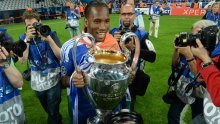 Legendarni Drogba se naklonio geniju: Trebao je osvojiti 10 Zlatnih lopti. Bio mi je uzor i inspiracija