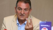 Čačić prijeti: Rušit ćemo Vladu!