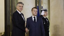 FOTO Sastali se Plenković i Macron, potpisani važni vojni ugovori
