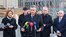 Premijer Plenković komentirao peticiju da se molitelji uklone s gradskih trgova: 'Imam poruku za sve'