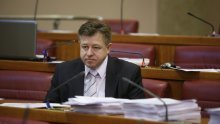 Jelušić: Lesar manipulira inicijativom za izmjenu Ustava