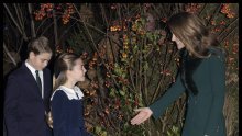Skrivena poruka u božićnoj čestitki: Jedan detalj otkriva pravi odnos princa Georgea i Charlotte