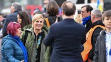 Kolinda Grabar-Kitarović od glave do pete u najpoželjnijoj nijansi ove sezone