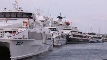 HAK: Zbog vjetra u prekidu trajektne i katamaranske linije
