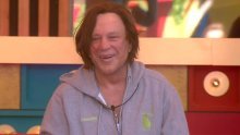 Problemi se gomilaju: Mickey Rourke snimljen nakon vijesti o deložaciji, njegov izgled zabrinjava