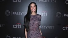 Žari i pali u minici u 63-oj: Demi Moore izazvala nevjericu svojim izgledom