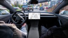 Tesla dovodi Full Self-Driving s nadzorom u Europu: Je li autonomna vožnja ključna za održivu budućnost?
