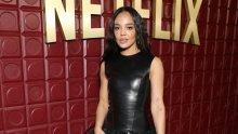 Zvijezda najgledanije Neflixove serije zadivila stajlingom, a cipele su ukrale show