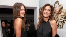 Modno usklađene majka i kći: Cindy Crawford i Kaia Gerber izgledaju identično