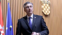 Plenković u Saboru napao Milanovića i oporbu. Spominjao je podrum, ribu i pršut