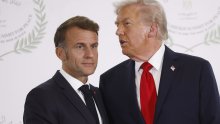 Macron se 'narugao' Trumpu: 'To je fake news!'
