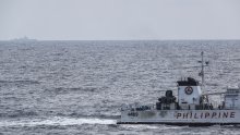 Kineska obalna straža spasila filipinsku posadu u Južnom kineskom moru