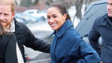 Meghan Markle pokazala novi kaput u kolekciji: Ovaj model nosiv je godinama