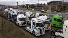 Prosvjed kamiondžija uzrokuje probleme: Crnoj Gori prijeti nestašica goriva