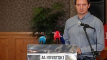 Branitelji prosvjeduju protiv ćirilice u Vukovaru 7. travnja