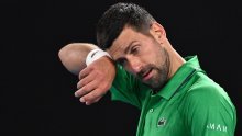 Đoković bio pred ispadanjem, gubio 0:2 u setovima, a onda mu je suparnik predao meč