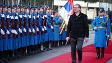 Vučić najavio: Srbija uvodi obvezni vojni rok