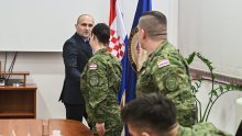 Anušić dodijelio pohvale vojnicima: 'Vi ste najbolje ogledalo Hrvatske vojske'