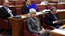'Neka Josipović primi mljekare koji su na rubu očaja'