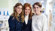 Čim je Epstein izašao iz zatvora, Sarah Ferguson odvela je kćeri na ručak s njim