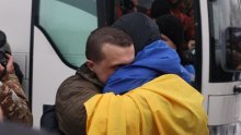 FOTO Velika razmjena nakon zastoja: Oslobođeni ukrajinski zarobljenici vraćaju se kući