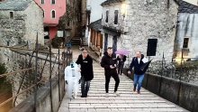 Humanoidni robot Roby posjetio Sarajevo i Mostar, odbio skočiti sa Starog mosta