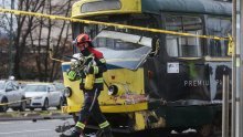 Užas u Sarajevu: Tramvaj skliznuo s pruge, jedna žena poginula