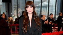 Kakav komplet, a tek čizme: Dakota Johnson servirala modni minimalizam