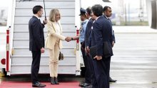 Modna diplomacija prve dame: Brigitte Macron u kombinaciji koja šalje snažnu poruku