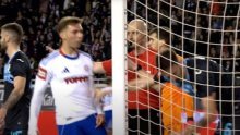 Objavljena snimka iz VAR sobe: Pogledajte pljuvanje Sigura i poslušajte razgovor sudaca