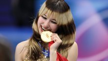 Osvojila olimpijsko zlato, pa ga morala vratiti: Bizaran trenutak na pobjedničkom postolju