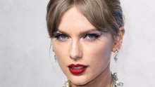 Odbacila crveni ruž i filtere: Taylor Swift povijesni uspjeh proslavila u potpuno prirodnom izdanju