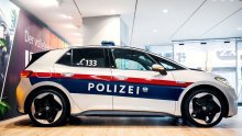 Evo zašto je austrijska policija odustala od električnih automobila, razočarao ih i Porsche Taycan