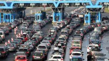 Turisti iz BiH stvorili gužvu na Doljanima, koristite duge prijelaze
