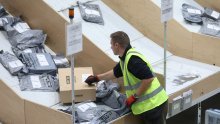 Paketi preplavili pošte i donijeli 403 milijuna eura prihoda