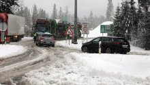 FOTO Snijeg zatrpao Gorski kotar. Pogledajte autocestu Zagreb-Rijeka