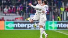 Pogledajte kako je hrvatski reprezentativac u 97. minuti zabio sa svoje polovice za potvrdu prolaza velikana