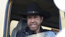 Chuck Norris iza sebe je ostavio petero djece, dva braka i život veći od filmskog mita
