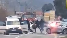 Snimka iz Mostara širi se internetom: Ultrasi napali Red Army, gorio i automobil