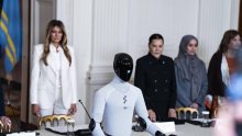 VIDEO Melania prošetala s humanoidnim robotom: Evo što znamo o ovom modelu