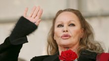 Ukrali milijune prvoj Bond djevojci: Ursula Andress prevarena, Italija reagirala